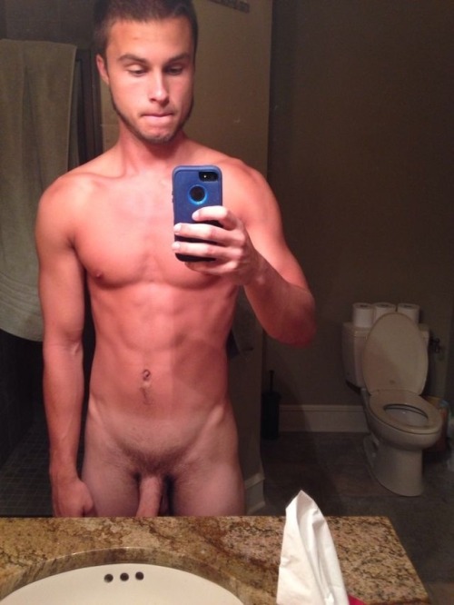 hotguystojerkto:  urzipper:  jackdhallow:  JACKDHALLOW//FOLLOW//ASK//SUBMIT  How to spend an afternoon.  Hotguystojerkto.tumblr.com 