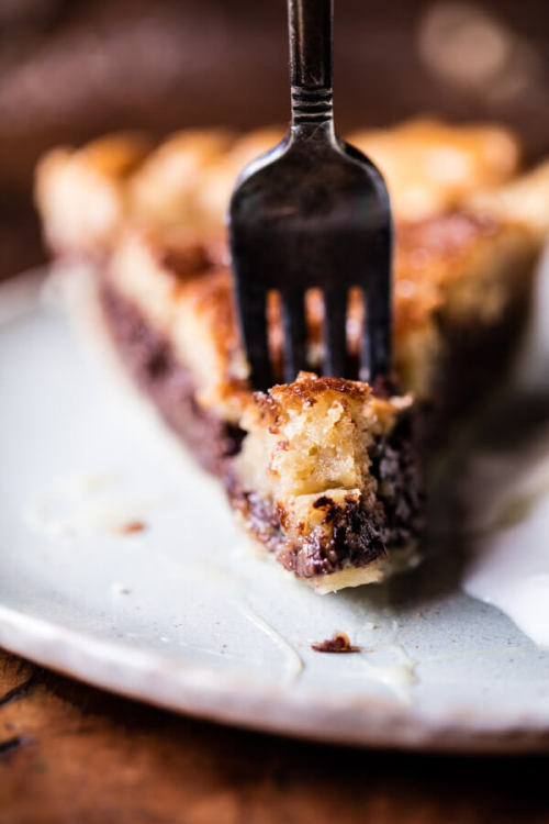 sweetoothgirl:Gooey Chocolate Chip Cookie Pie