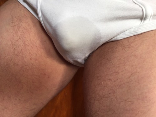 wetdude792:Wet my white ck briefs