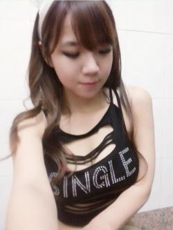 asiangirlshotties:  single