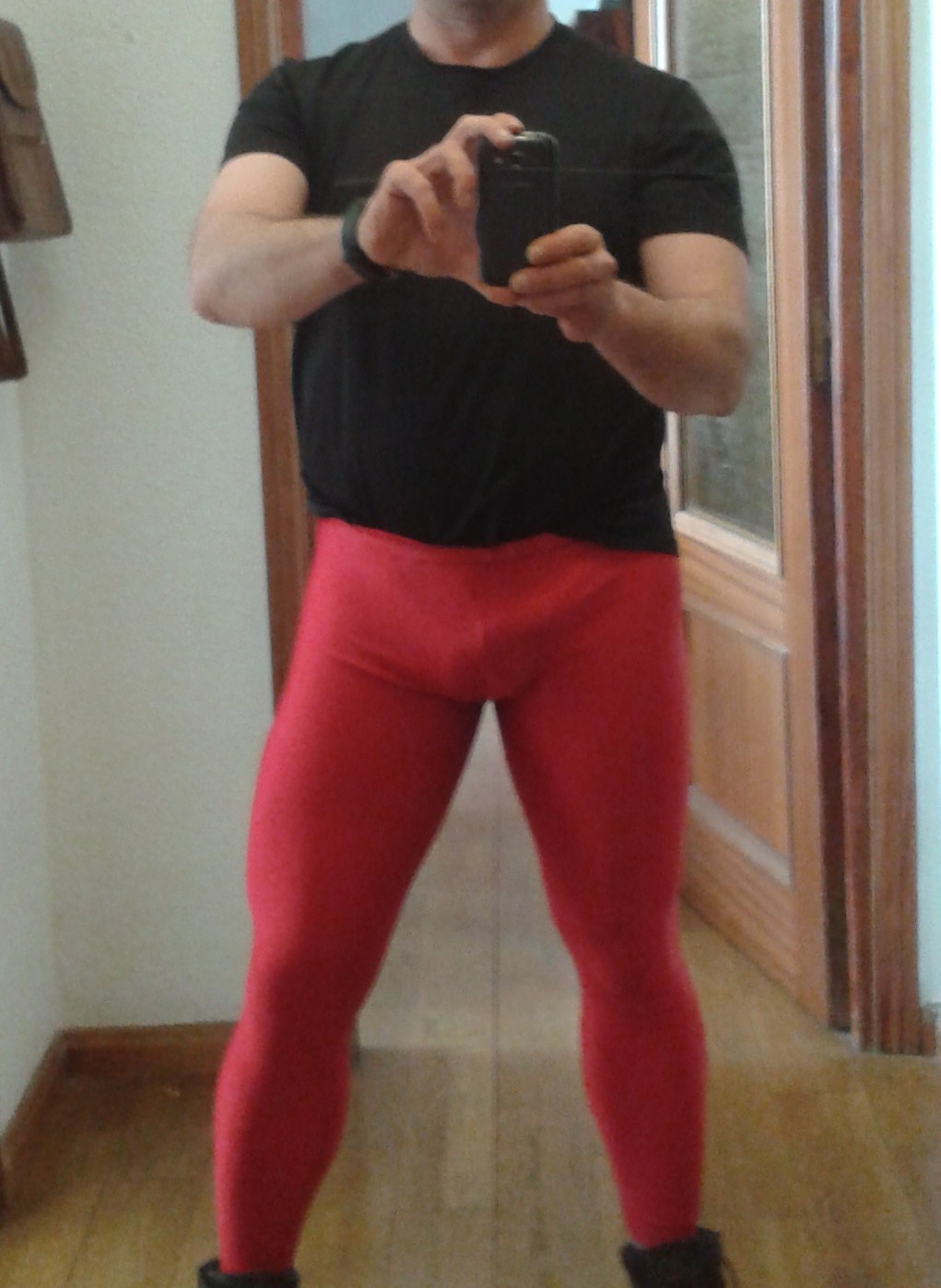 tightgearguys:  red bulge make me horny. great submission!!! Thanks. Keep’em coming