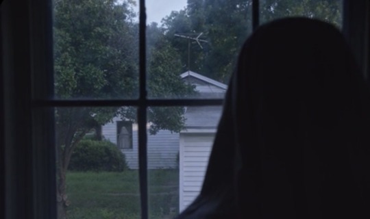 jasminejarss:A Ghost Story (2017) dir. David Lowery“I’m waiting for someone.”                                                “Who?”                                                                               “I don’t remember.”