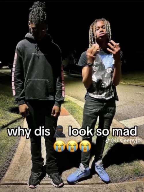 IM CRYINGGG