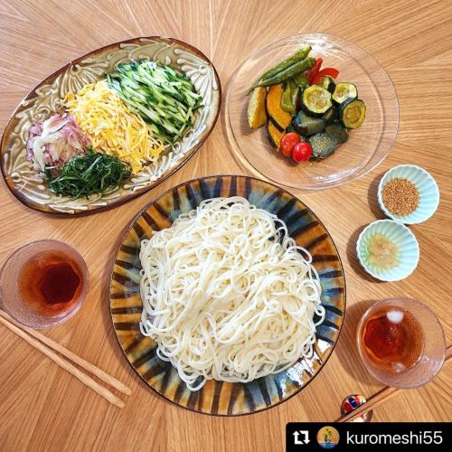 レシピ（太口そうめん） #Repost @kuromeshi55 ・・・ 土曜日のゆっくりお昼はお素麺。小豆島の真砂喜之助製麺所 @masago_kinosuke から細口と太口をお取り寄せしてみた。