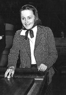 ruthelizabeths: Olivia de Havilland, late