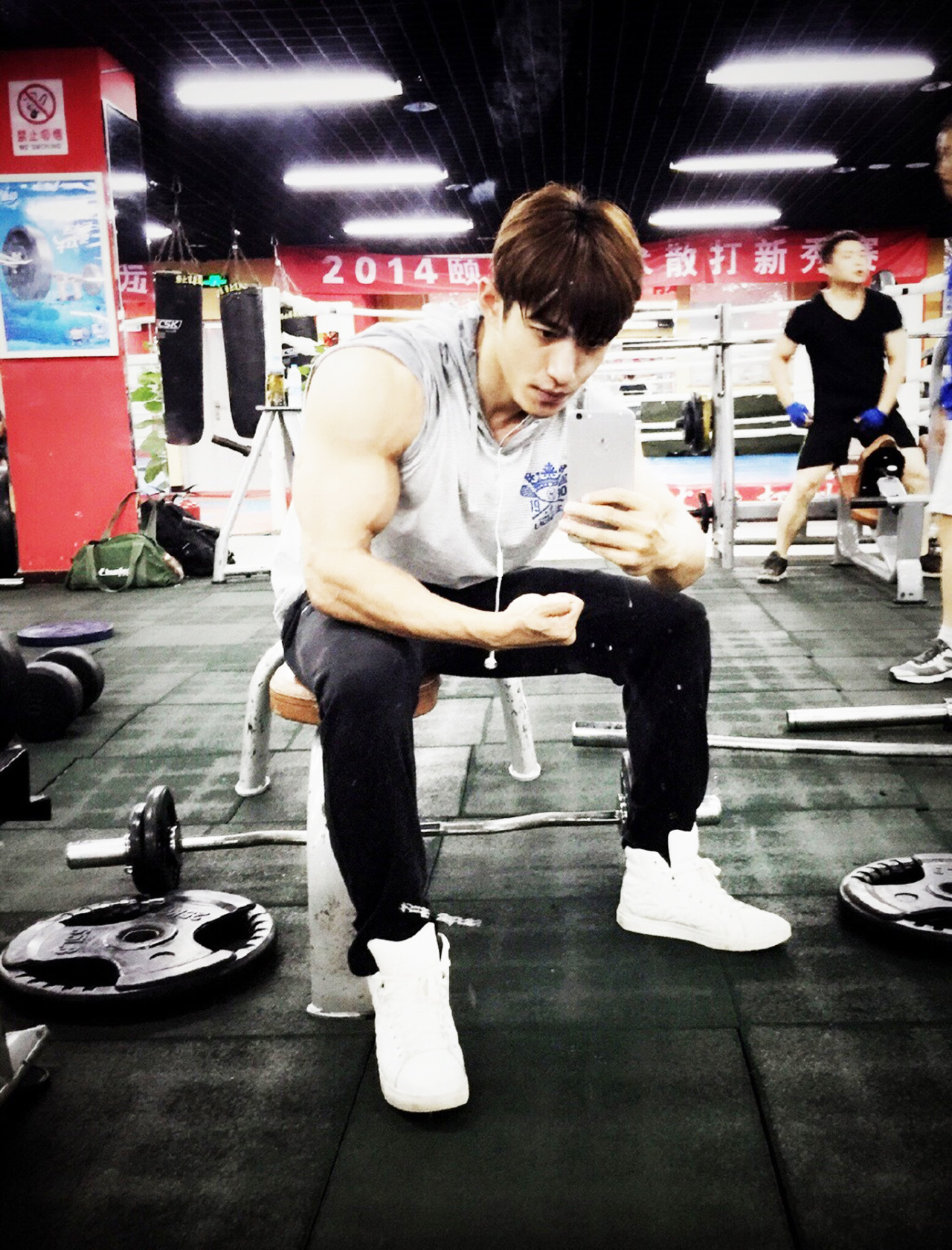 Viva!Asian hunks!