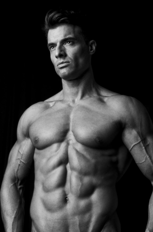 beautifulfuckingmen:  carmeloblazquezjimenez:Ivan Llopart by Carmelo Blazquez Photography  http://carmeloblazquezjimenezportfolio.blogspot.com.es   ♞
