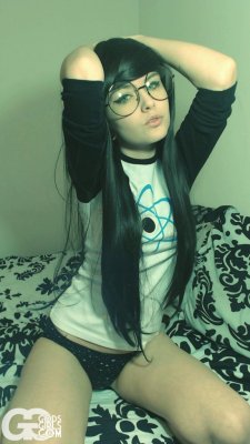 rydenarmani:  My Jade Harley cosplay set titled Clouds Over Skaia is live on GodsGirls now! Go see the whole thing, there’s guns &amp; it’s pretty awesome. 