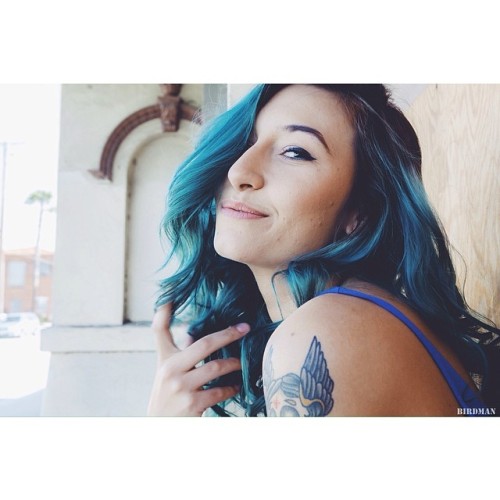 yourmoonbaby:  😏💙 📷: @birdmanphotos