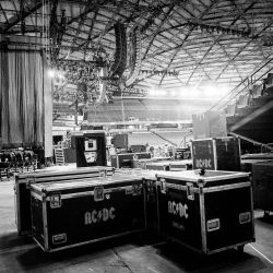 acdc-ukraine:  We’re back! Back in the Tacoma Dome for the 9th time! We’re ready to Rock or Bust. Who’s coming tonight? by acdc