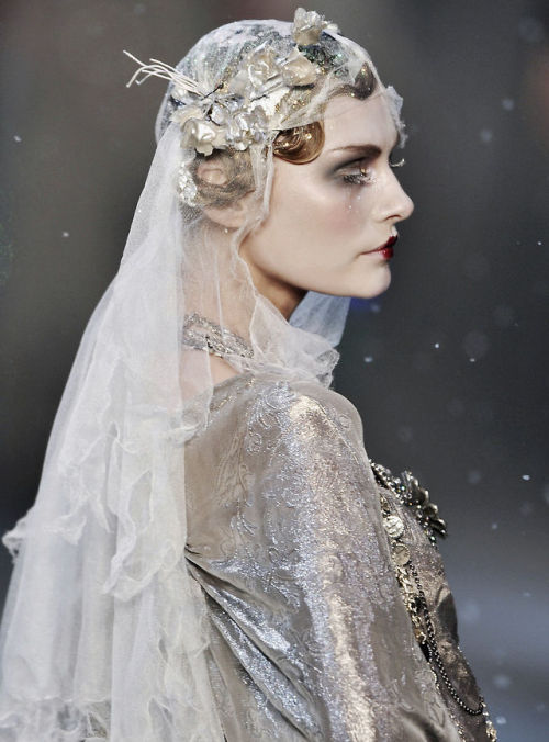 zoetica:I’ve been collecting these images from Galliano’s perfect, gaudy, vaguely-Russia-inspired F/