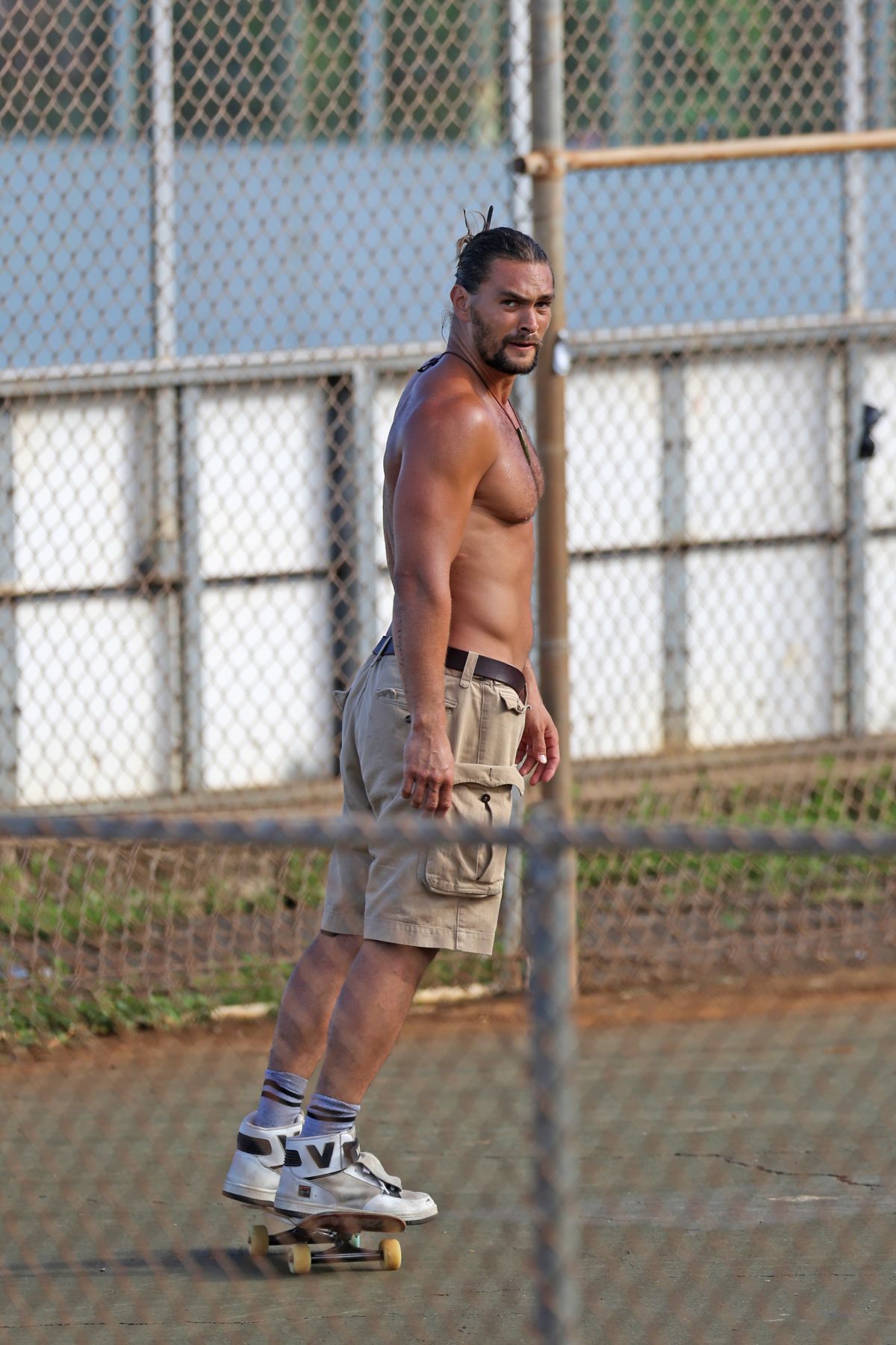 jason-the-best-momoa:    JASON MOMOA Shirtless Skateboarding in Hawaii 09/04/2015