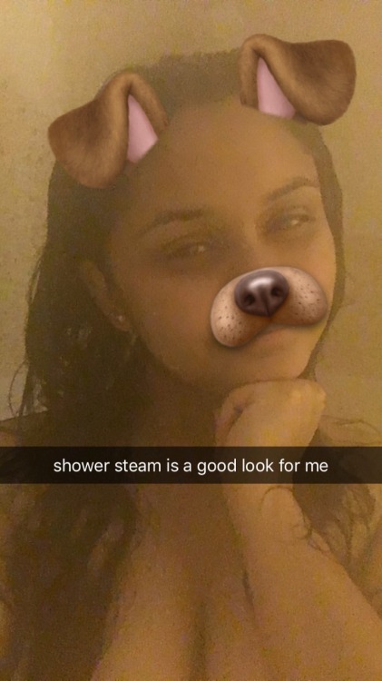 browngirl:i am a pro at shower selfies