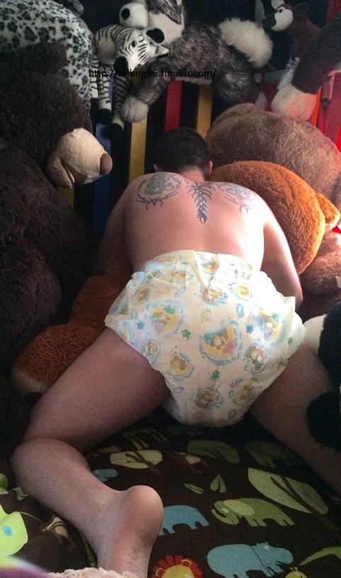 bilbng86:  Downside of “Lil” weekends is that once I’ve been put in my crib…I’m