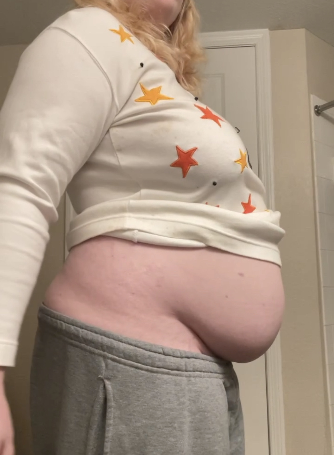 ffabellylover:Gut is starting to get out of control. I have no intentions of stopping
