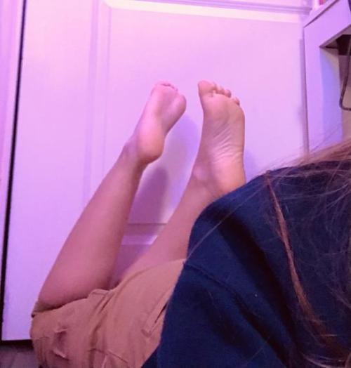 Model Maria With her tasty feet