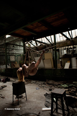 amaury-grisel-shibari:  tres beau shooting cette après midi avec Jad Lux dans mon nouveau terrain de jeu Shibari et photography : Amaury Grisel