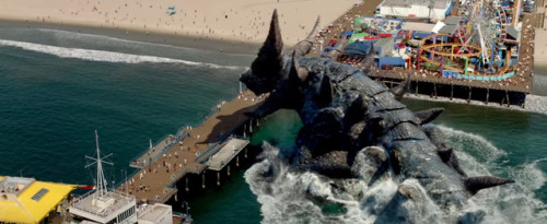 astoundingbeyondbelief:  The Santa Monica kaiju has a name! Insurrector was first mentioned in the Pacific Rim novelization, which identifies its killer as Striker Eureka. Wonder if we’ll see a cameo?