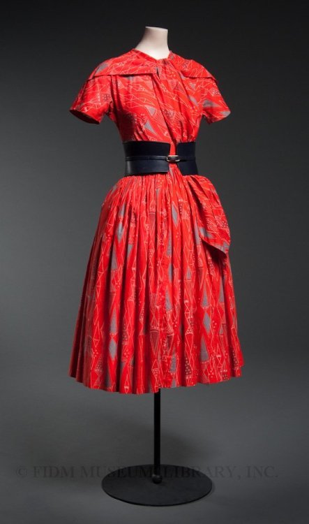 fashionsfromhistory:  Day Dress Claire McCardell 1950-1954 FIDM Museum