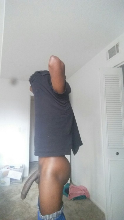 biggerthanyobf:  If you walked in on me changing would you keep looking