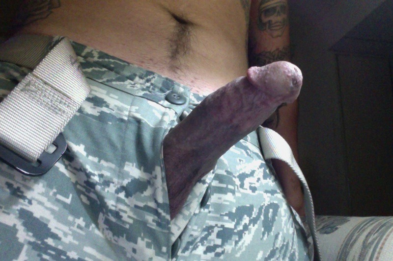 thecircumcisedmaleobsession:  22 year old straight Air Force guy stationed in San