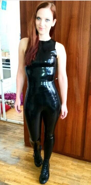 Sex LRCiRL - Latex/Rubber Clothing in Regular pictures