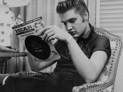 m0ths-to-a-flame:  Elvis ‘The King’ Presley 