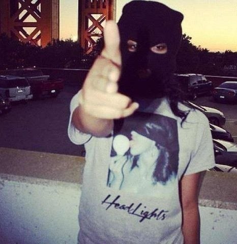 golddiggerr:  oh-you-fancy-huhhh:  oh-you-fancy-huhhh.tumblr.com FOLLOW ^^ 💋💎