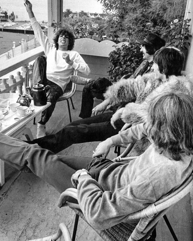 pinkfloydbt:Sausalito, CA 1967 | © Baron WolmanPink Floyd visited the San Francisco Bay area for the first time in November 1967. This photo was taken at their Sausalito hotel for Rolling Stone.