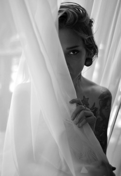 Peeking. photo by Ian Danielson, model Theresa