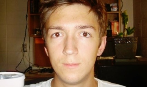 yaboybergara:  shanemadej: Hey lil shane don’t u worry everything’s pretty okay here in the futureHAPPY BIRTHDAY, SHANE ALEXANDER MADEJ! May 16th, 1986.