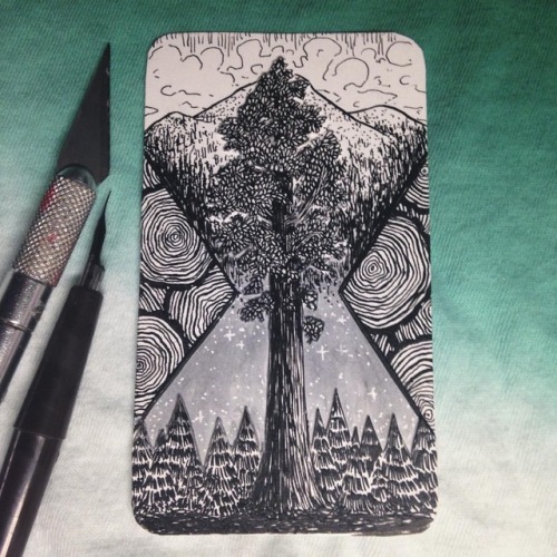 #Inktober Day 10- Gigantic.Ooooh boy, let me tell you, I loved the look of the sequoia bark so much,