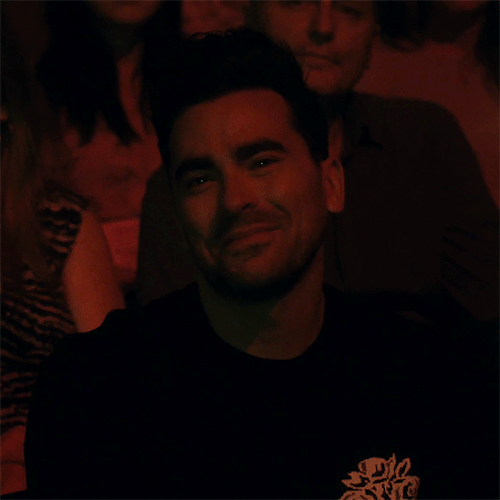 patrickbrewsky:SCHITT’S CREEK ADVENT day 1: a facial expression || 5x14: david
