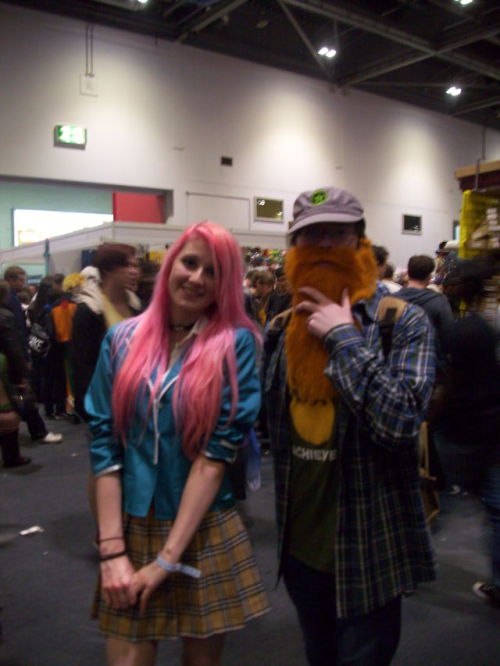 thelindsayjones:  scott43211:  MCM Expo London Comic con May 2014-Part 1  HAHAHA yes! The Jack cosplay is superb! I can’t believe I found this in the Bee and Puppycat tag!