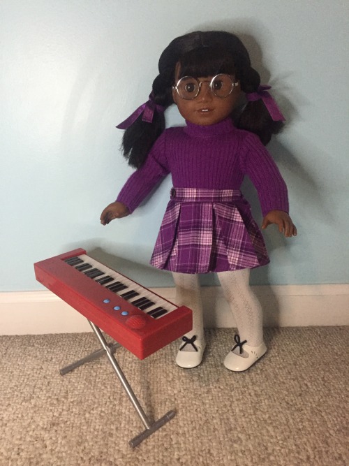 genievillain26:Happy Birthday to Melody Ellison. This year, Melody got an electric keyboard for her 