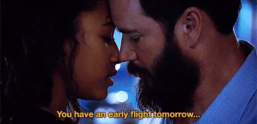 bonneibennett: Pitch 1.09 | You have an early flight tomorrow.