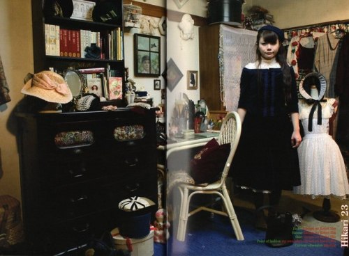 Oldschool lolitas and their rooms.My oldschool community - vk.com/moonmotelMy japanese fashi