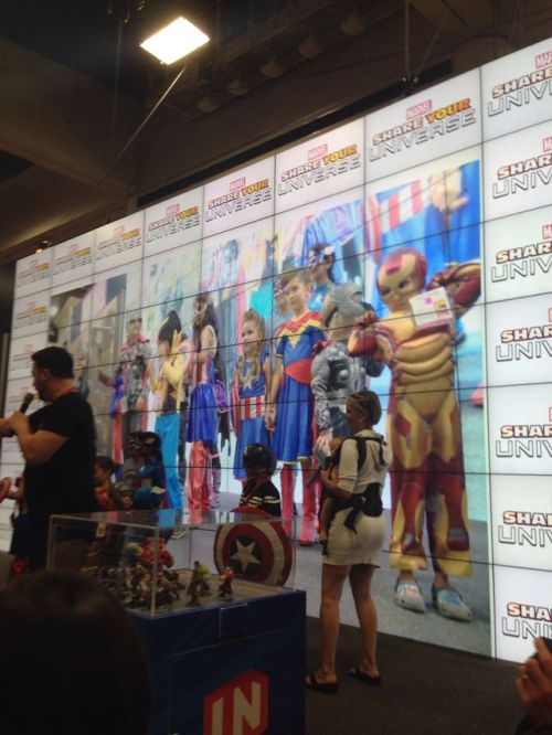 kellysue: solidspider: kellysue the girls in the Marvel booths kids costume contest and meeting more