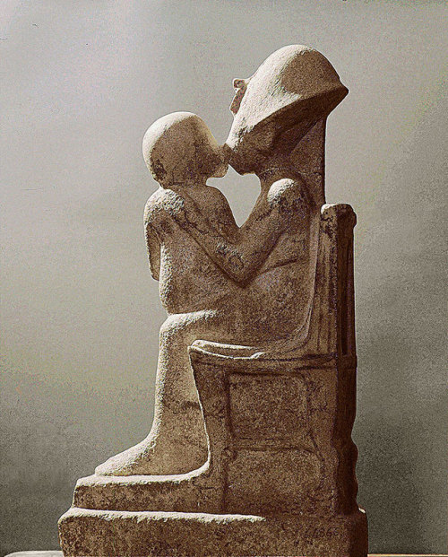 Unfinished Statue of Akhenaten with His DaughterThis unfinished limestone statue is of high artistic