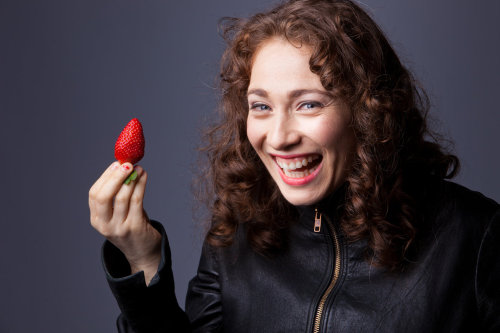 scruffyqueer:scruffyqueer:fuck it fuck everything just look at this photo of regina spektor with a s