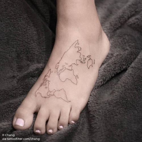 By Chang, done in Manhattan. http://ttoo.co/p/36088 chang;facebook;fine line;foot;line art;map;medium size;travel;twitter;world map
