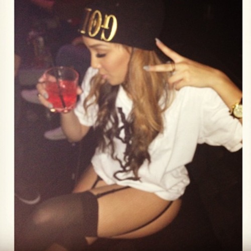 fashionpassionates:  AS SEEN ON RIHANNA & CHRIS BROWN! Get your hands on the Gold Beanie here: GOLD BEANIE 