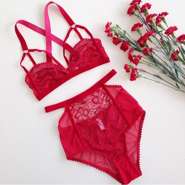 retroramblings:  😍😍😍 I’m in love #LonelyForValentines thank you @karapeterdaughter