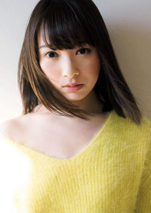 voz48reloaded:  「Big Comic Spirits」 No.08 2017   #欅坂46  #佐藤詩織   