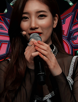 femaleidol: suzy ✧ kbs music bank interview (180202)