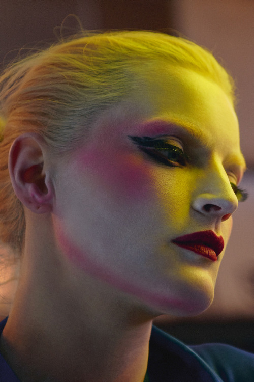 guinevere van seenus |w| numéro magazineby sofia sanchez &amp; mauro mongiello