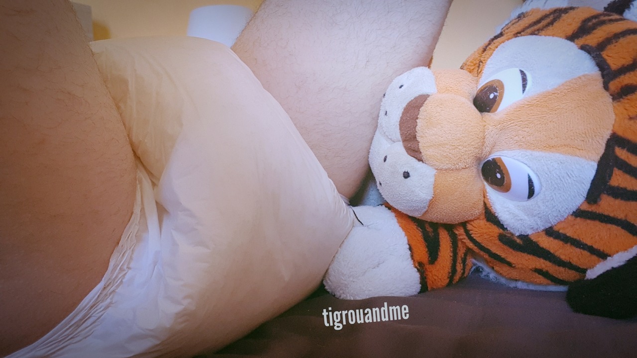 tigrouandme:  How did you manage to get this wet ? :O
