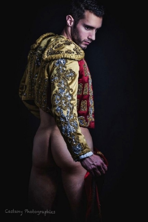 eclectic6969:  http://eclectic6969.tumblr.com/archive 