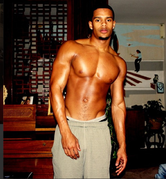 slim71:  yourmidnightfreak:  ecolleion:      Trey Songz little brother Forest Tucker