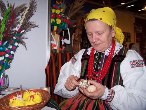 lamus-dworski:Old patterns on traditional pisanki (decorated Easter eggs) from the region of Opoczno